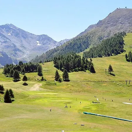 89 Palace 2 Apartment