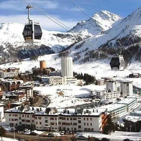 Apartment 89 Palace 2