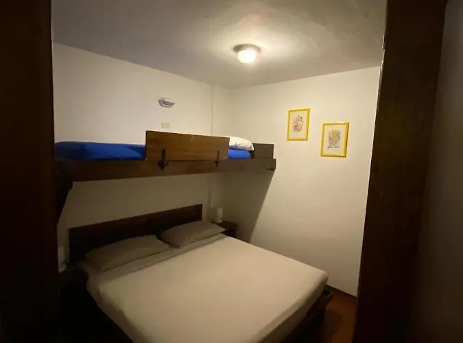 89 Palace 2 ססטריארה